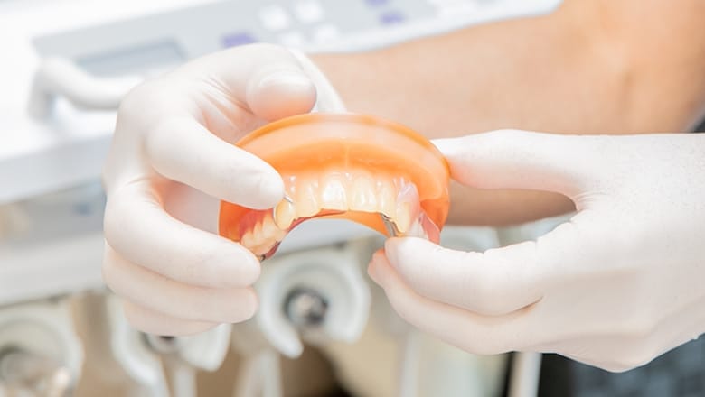 よく噛める入れ歯